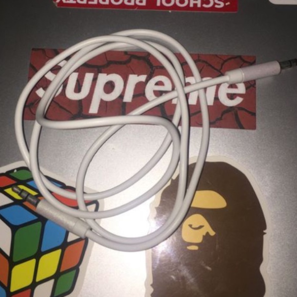 Beats - Picture 3 of 3